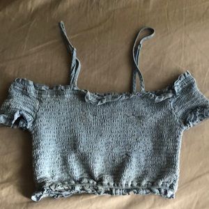 Pops out the boobs !